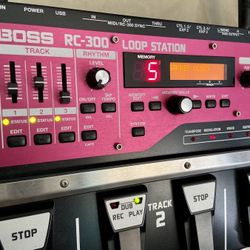 Boss RC-300 Looper with NEW Adapter