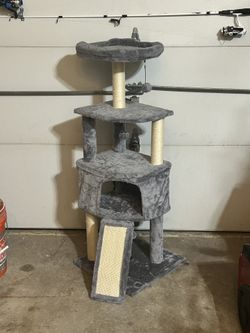 Cat Tree - New!