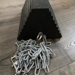 Wheel Chocks With Chains (Set Of 2)