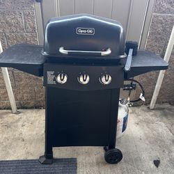 Dyna-Glo BBQ Grill With The Tank 