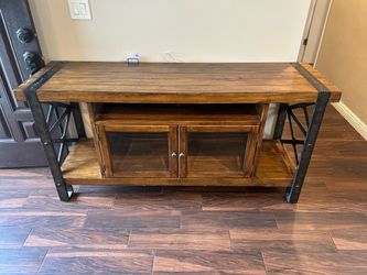 Rustic Buffet Table