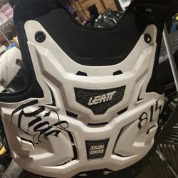 Leatt Chest Protection 