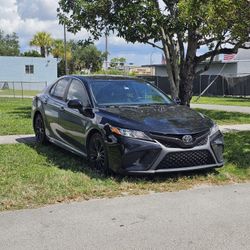 2020 Toyota Camry LE