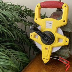 Benchmark Yellow 715-01-TS: 100' Fiberglass Tape Measure