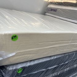 KING SIZE TEMPURPEDIC RHAPSODY MATTRESS & BOX SPRINGS BED SET