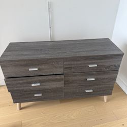 Dresser And 1 Nightstand 