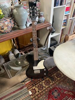Guitar & Stand