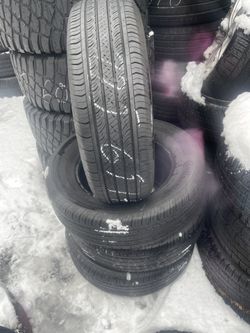225/65/17 continental 225/65R17 set of matching used tires in great condition 225$  for 4 tires plus tax.  Mount available but not included. City tire