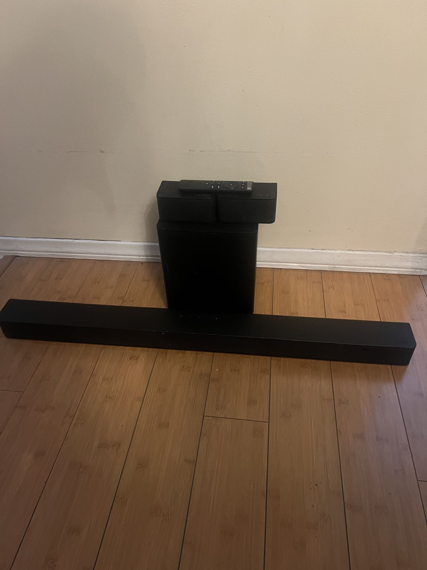 Vizio Soundbar 5.1 System
