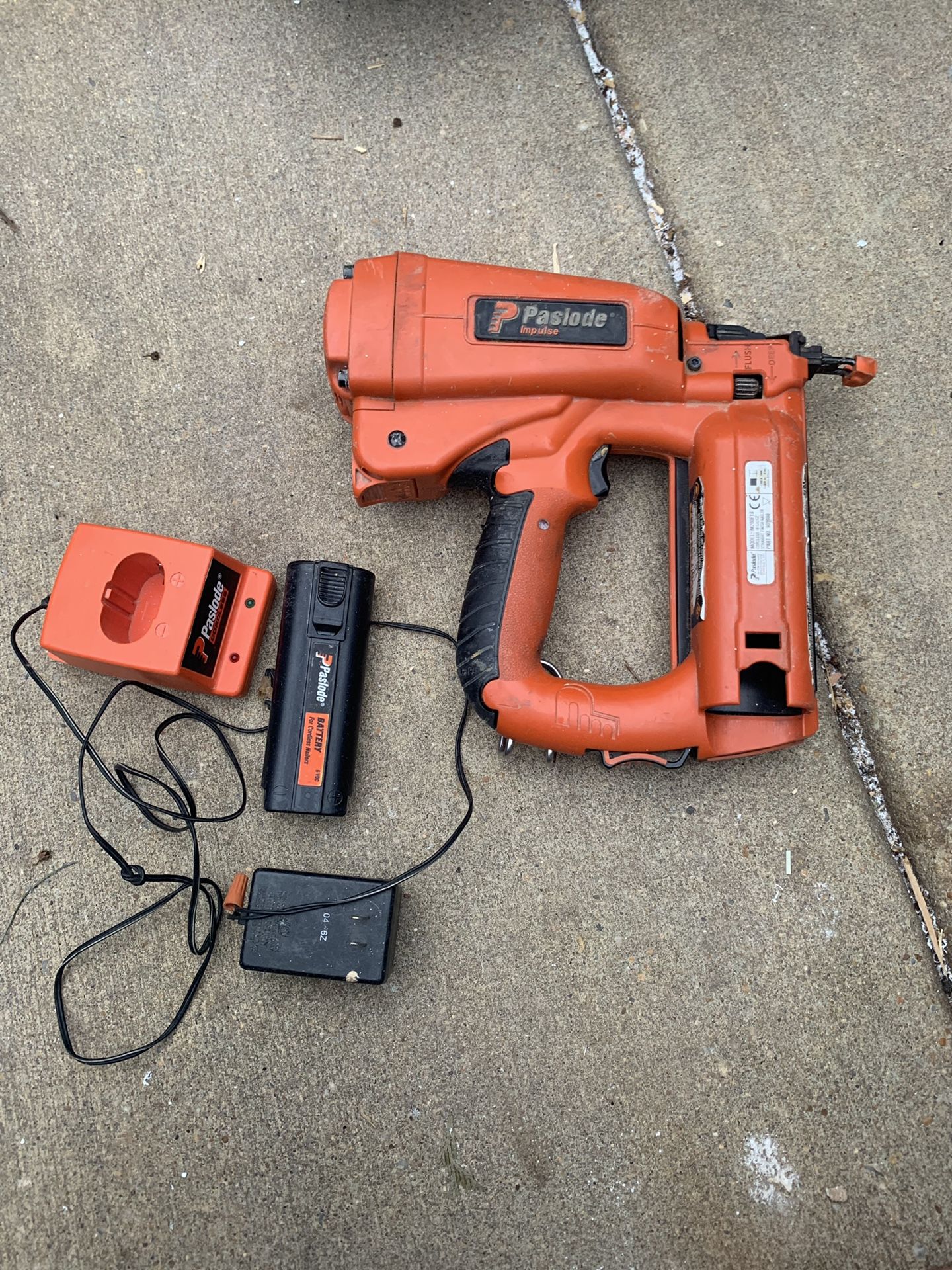 Paslode 18 gauge nailer for parts