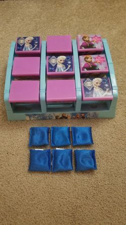 Disney Frozen Tic Tac Toe Bean Bag Game
