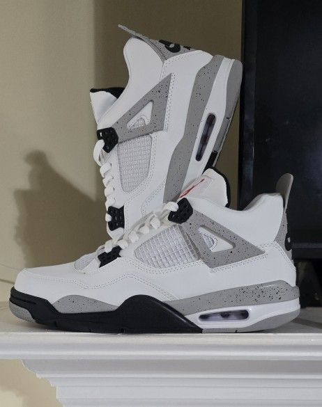 Air Jordan 4