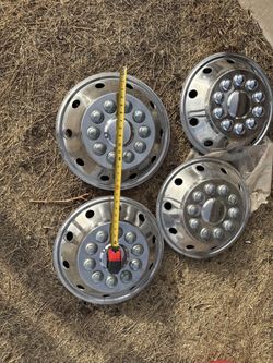 All-Metal 10-Lug Chrome Wheel Covers – Set of 4 – Like New