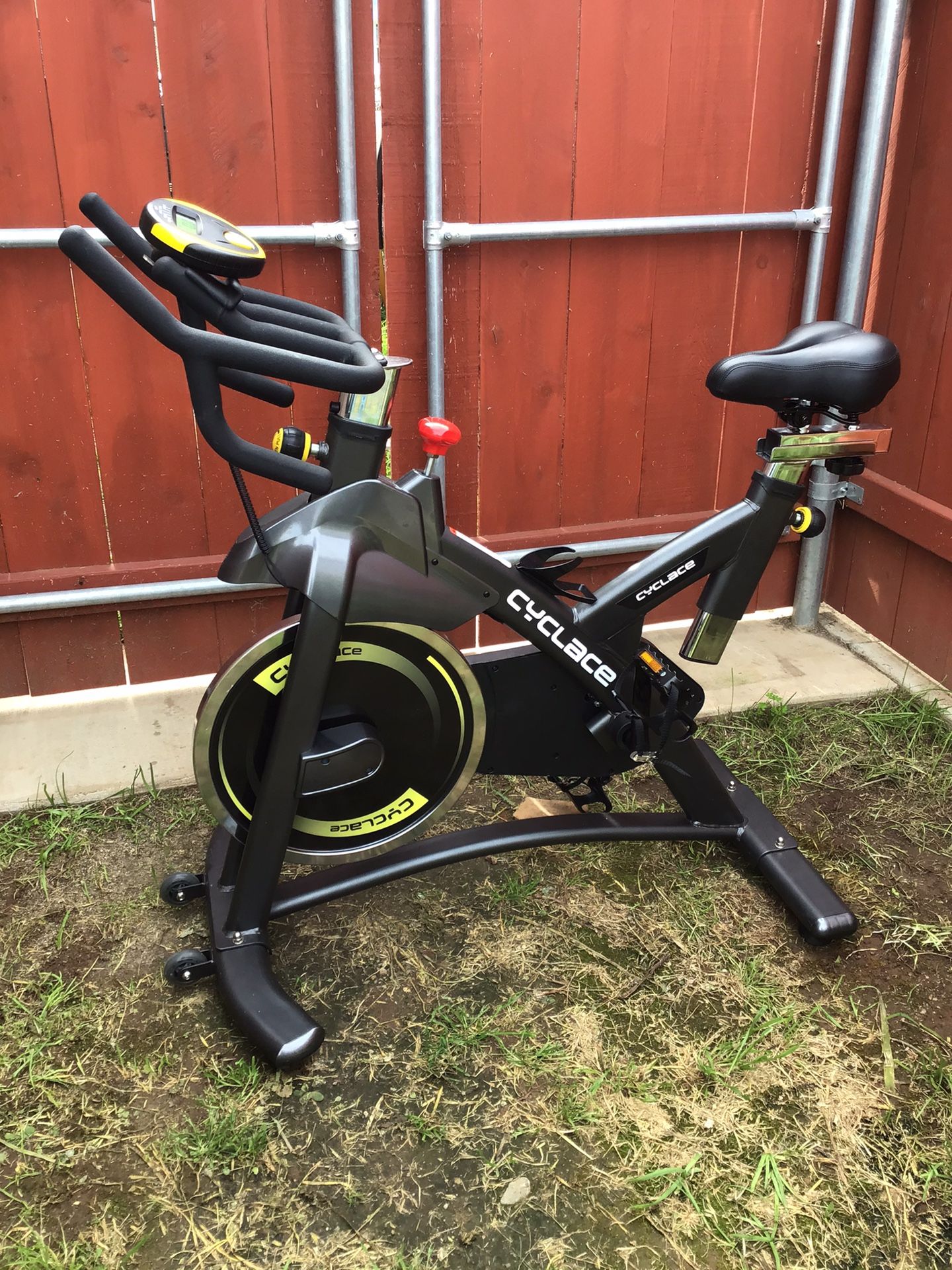 Cyclace Indoor Exercise Bike Stationary Cycling Bike / Spin Bike