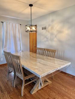 Marble Farmhouse Table w/4 Chairs