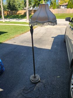 Vintage Style Floor Lamp with Fringe Fabric Shade – Approx. 60” Tall