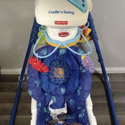 Fisher-Price Ocean Wonders Aquarium Cradle Swing