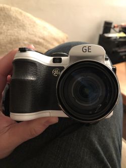 GE POWER Pro series X500 16.0 MP Compact Digital Camera - White Good working condition Includes, case, new batteries