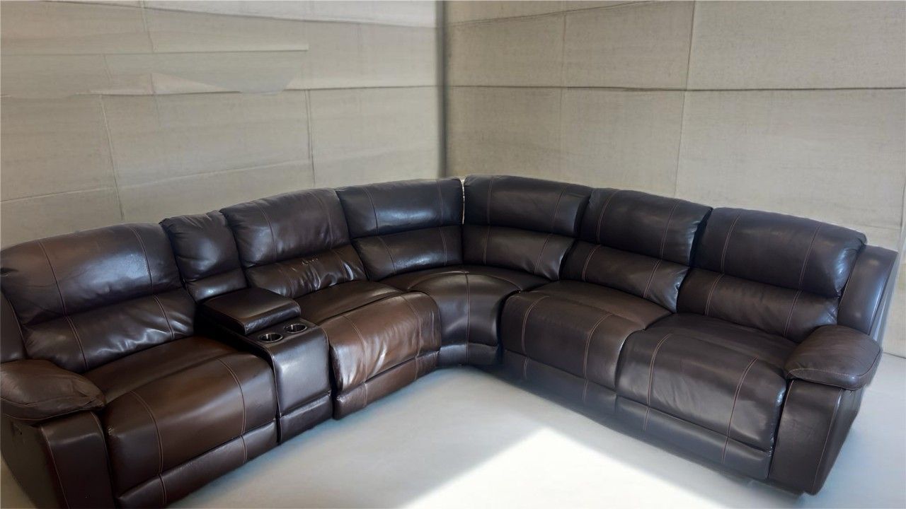 Home Meridian Ashley 6-Piece 3 Seat Power Leather Reclining Sectional Brown Retail $2999
