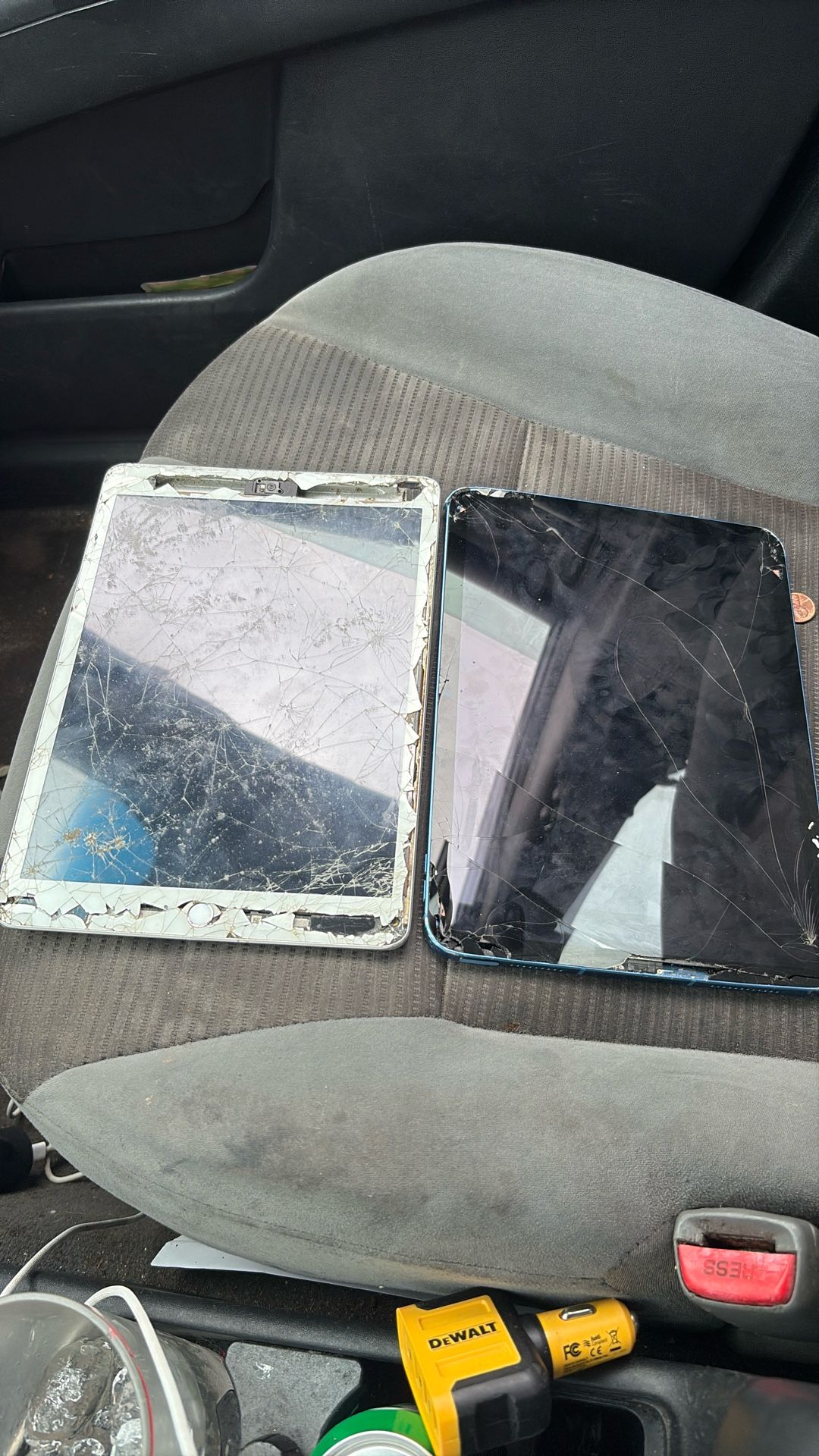 2 iPads