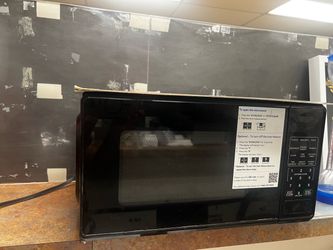 Microwave , Mainstays, black 0.7 cubic feet