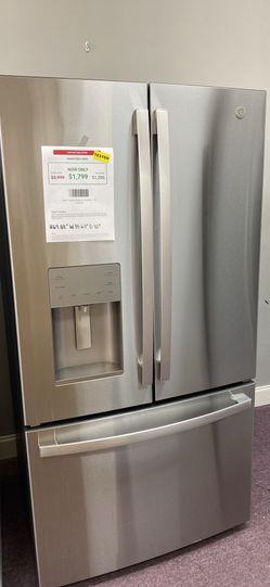 GE Counter-Depth 20.6-cu ft 3 -Door 36-in Wide French Door Refrigerator with Ice Maker with Water and Ice Dispenser (Fingerprint-resistant Stainless S