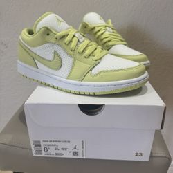Women’s Jordan 1 