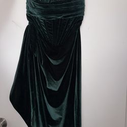 dark green dress.  Size: Medium. 