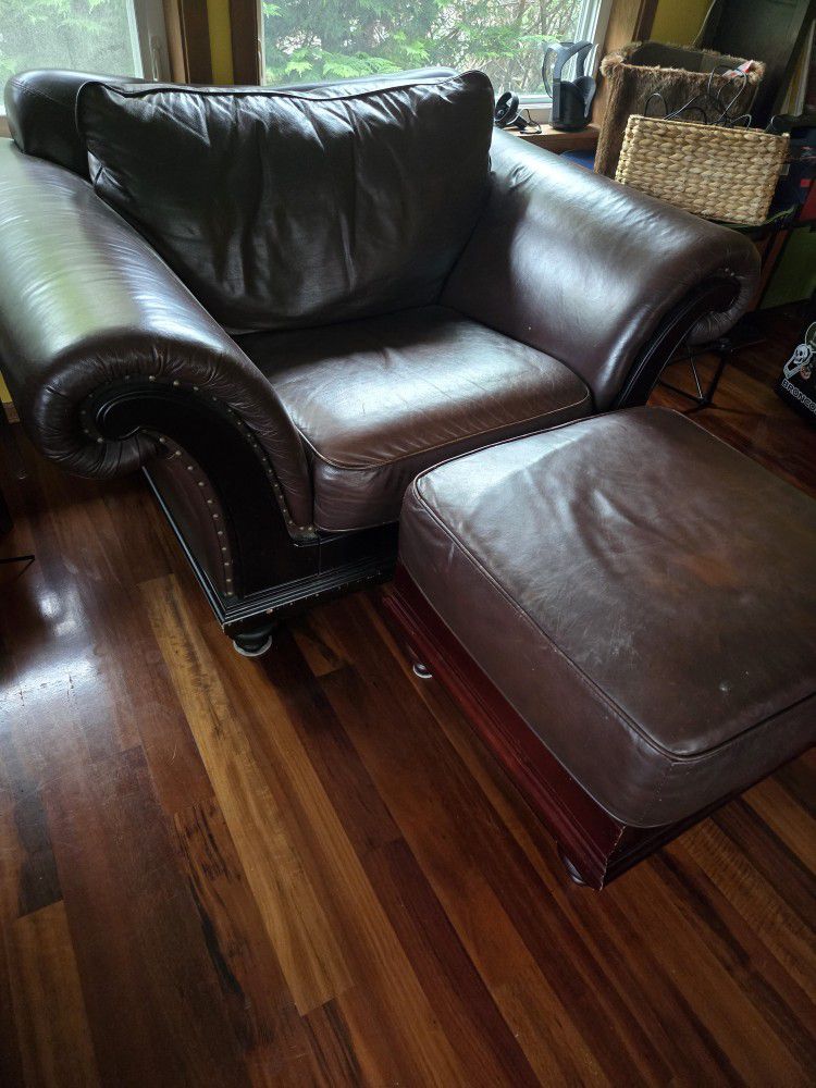Chair with matching ottoman 