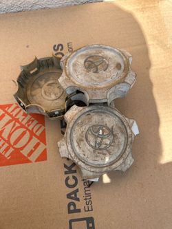 3 center caps Toyota tundra 4runner sequoia 6 lug