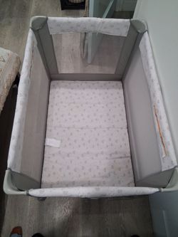 Pack 'n Play Portable Infant Playard, Reign, Unisex 18.52 lbs