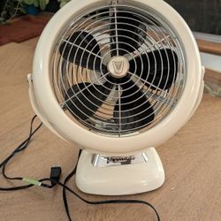 Vornado VFAN™ Sr. Vintage Fan