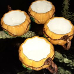Cups 