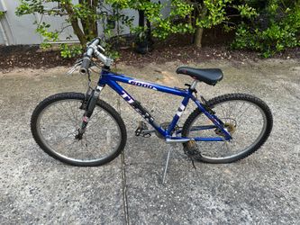 Trek 6000 Mountain Bike – Great Condition
