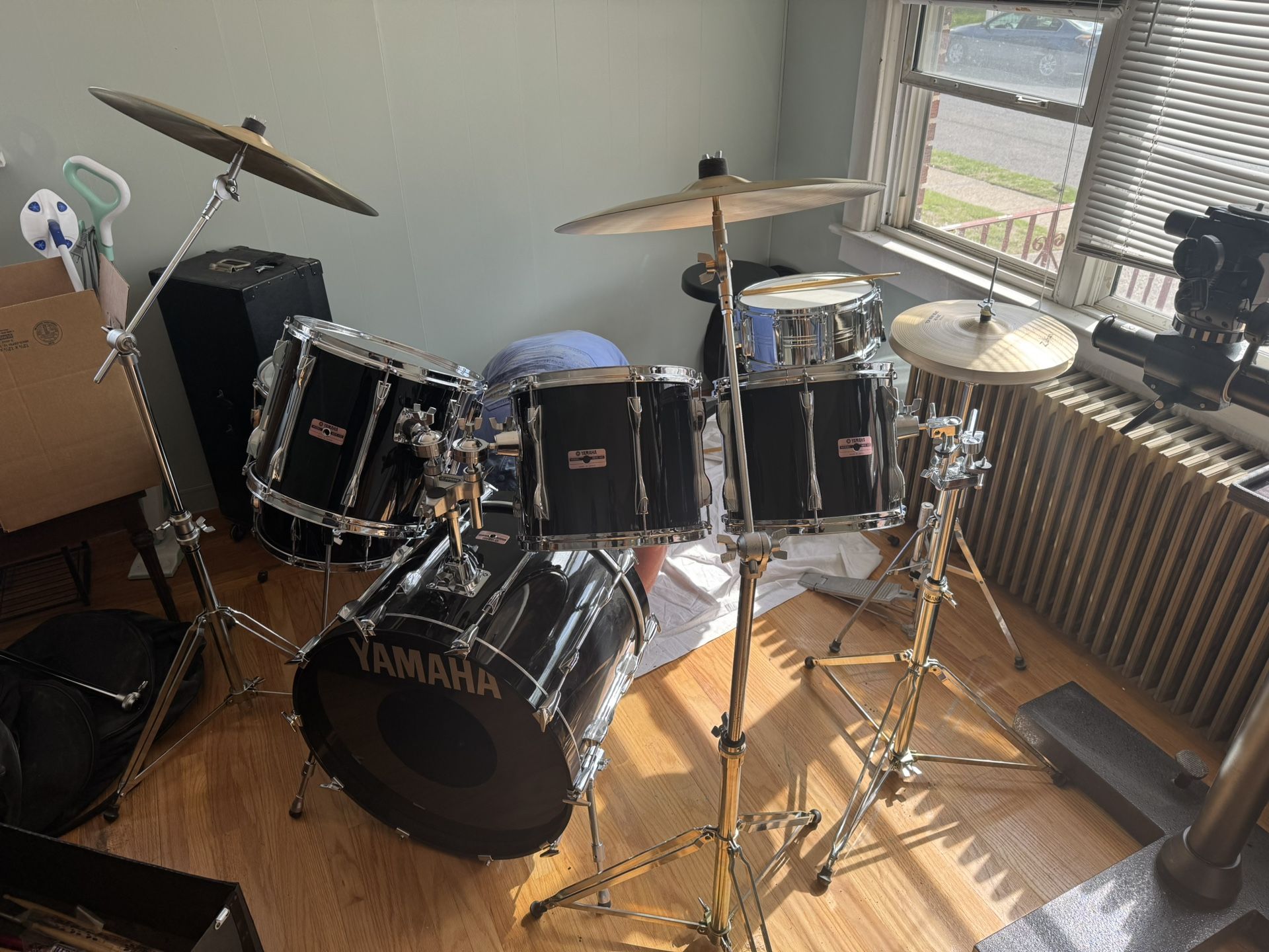Vintage Yamaha Recording Drum Set With Bags And Cymbals