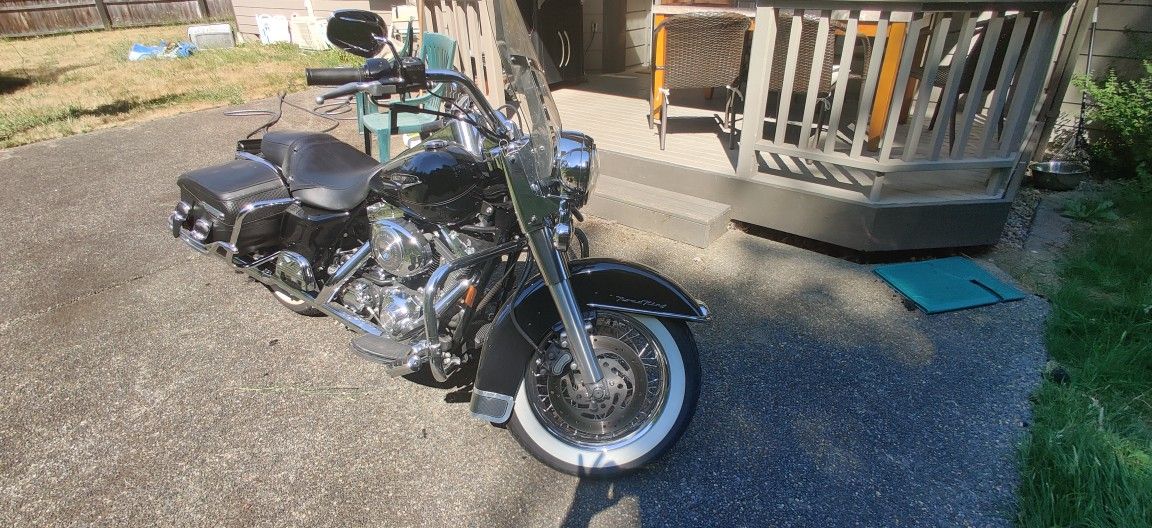   Harley Davidson   Road Kind 