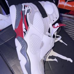 Air Jordan 8 “Bugs Bunny” Size 10.5