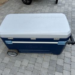 Igloo Ice Chest - Glide, 110 Quart