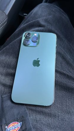 iPhone 13 Pro Max green