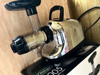 Omega Slow Juicer Nutrition System