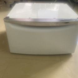 Pedestal