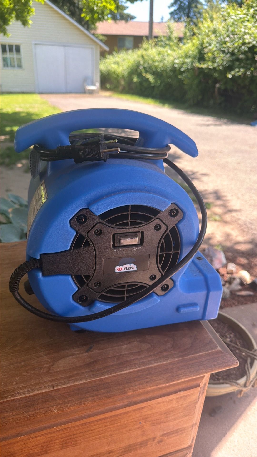 B-air floor fan.