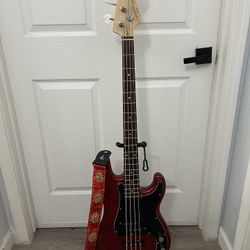 Fender Squier PJ Bass and Crate Bass Amp