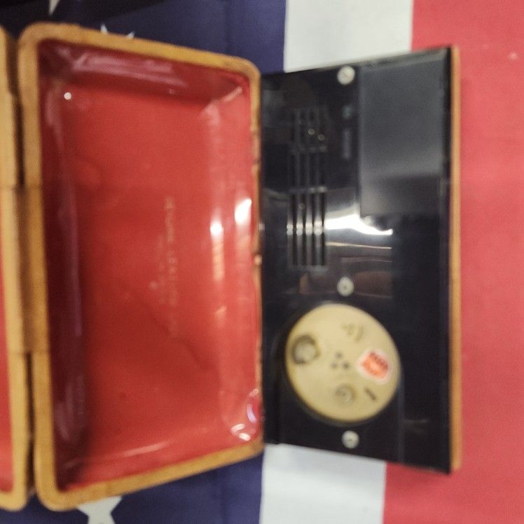 Vintage AFCO Transistor Travel Clock Radio Model TCR main image 4