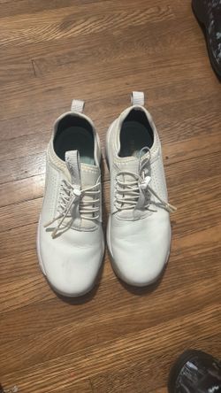 Clove shoes nursing shoes size 8