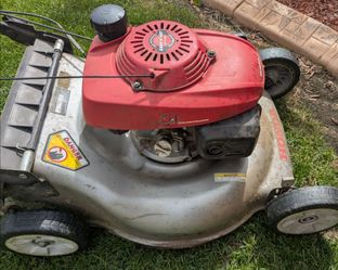 Honda GCV160 lawnmower