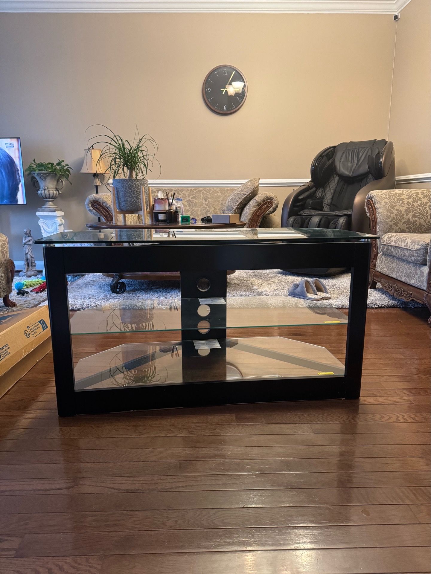 Luxury wood n glass tv stand