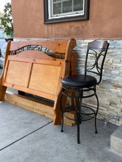 Full Size Bed And 3 Bar Stool Chairs