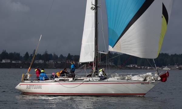 1980 Choate Feo CF37 racer/cruiser sailboat