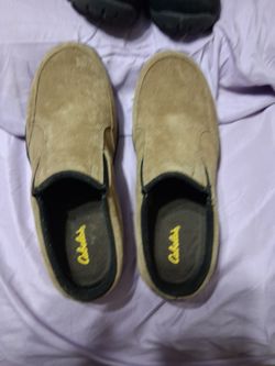 Cabela's tan shoes